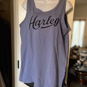 NWT Women’s tee XL